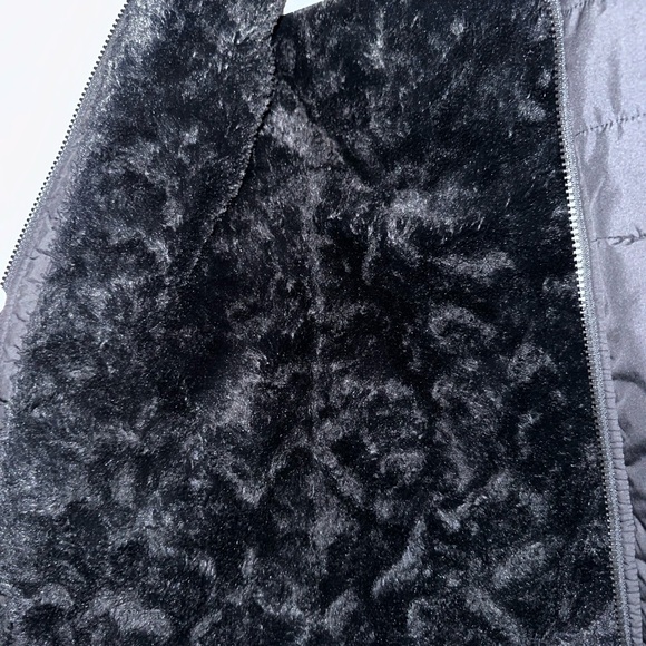 Girls NORTH FACE reversible furry winter coat, sz 7/8 - Picture 3 of 7